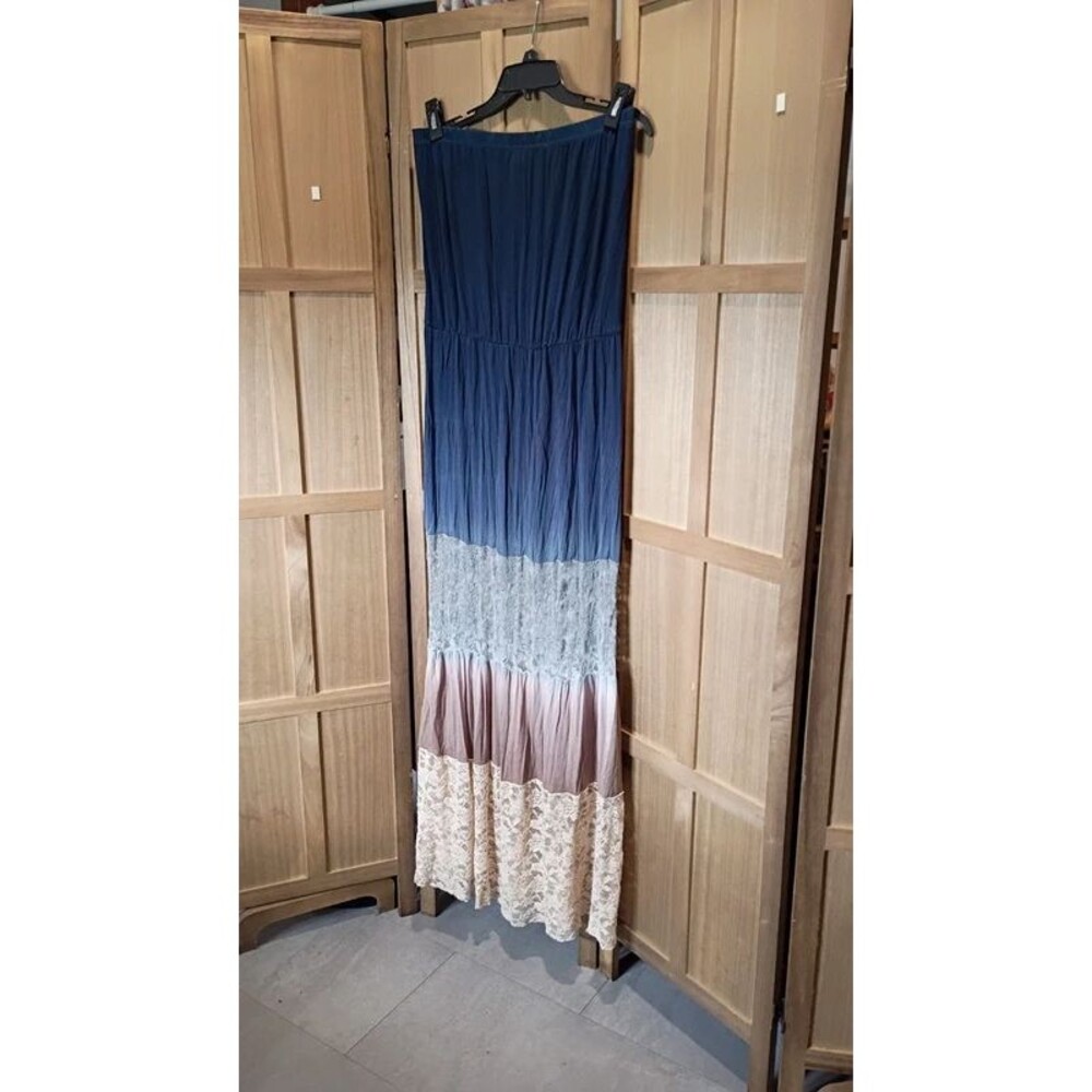 Umgee large strapless dress